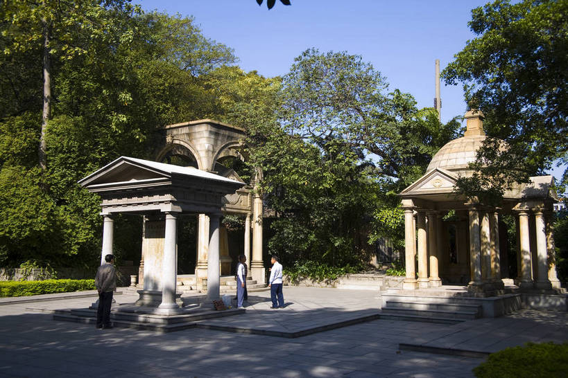 公园,横图,彩色,室外,白天,旅游,度假,美景,城市风光,标志建筑,城市,地标,建筑,广州,中国,亚洲,风俗,艺术,景观,纪念碑,建筑群,古典,娱乐,建设,现代,传统,特色,绿地,天,享受,休闲,景色,放松,精神,摄影,经济,纪念,园林,居住,文明,中国文化,参观,东亚,发展,广东省,越秀公园,中华人民共和国,广州市,民族文化,革命,勇士,繁荣,英雄,进步,发达,制度,特别,交流,彩图,观光,旅行,居住区,bj174