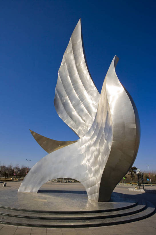 竖图,彩色,室外,旅游,度假,比赛,名胜古迹,城市风光,标志建筑,城市,地标,建筑,鸽子,雕塑,中国,亚洲,遗迹,艺术,结构,雕像,塑像,景观,构造,宏伟,古迹,文物,娱乐,建设,古建筑,和平鸽,特色,天,享受,休闲,旅游胜地,景色,放松,气派,竖,摄影,城市建筑,设施,经济,工程,矗立,迷人,象征,钢架,成就,美好,美妙,文明,布局,特殊,耸立,参观,古文明,东亚,发展,钢结构,中华人民共和国,河北省,秦皇岛,挺立,繁荣,奇迹,伟大,进步,发达,竞技,彩图,旅行,奥运会,北戴河,奥林匹克公园,bj174