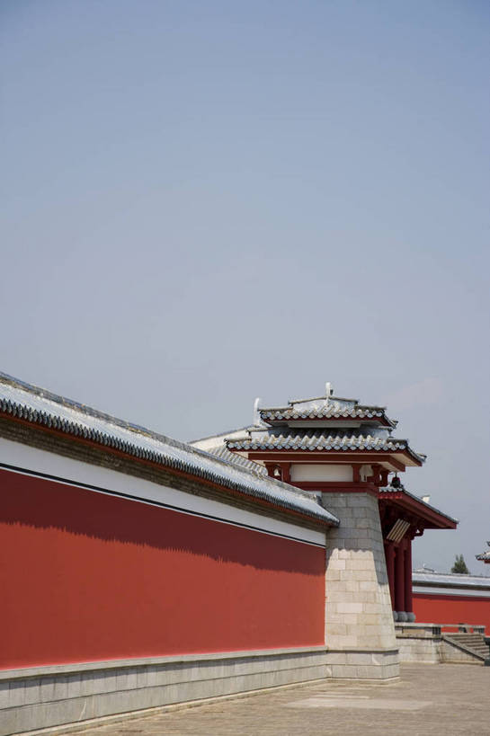 竖图,室外,白天,旅游,度假,名胜古迹,标志建筑,地标,建筑,大理,中国,亚洲,遗迹,民俗,景观,文化遗产,建筑群,古典,古迹,文物,娱乐,建设,古建筑,云南,特色,古镇,享受,休闲,旅游胜地,景色,放松,竖,人文景观,矗立,中国文化,耸立,古文明,东亚,中华人民共和国,挺立,民族建筑,古代文明,旅行,传统文化,三塔,bj174