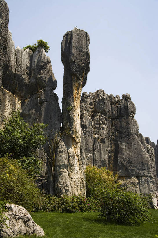 公园,竖图,彩色,室外,白天,旅游,度假,草地,石林,桃花,昆明,中国,亚洲,云南,花,树,桃树,自然,春天,休闲,旅游胜地,景色,摄影,西山,美好,昆明市,东亚,龙门,云南省,中华人民共和国,省会,西南地区,滇,旅行,昆明龙门,昆明西山,罗汉山三清阁,三清阁,西山区,bj174