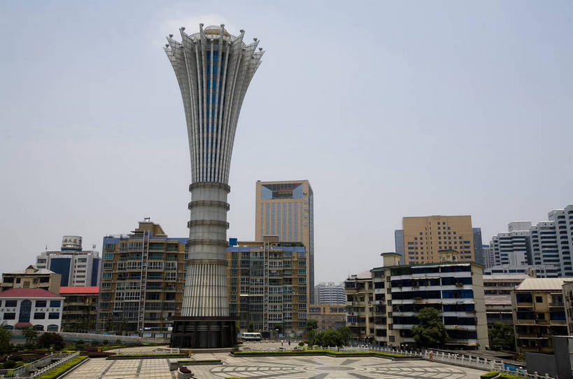 横图,室外,白天,旅游,度假,名胜古迹,城市风光,标志建筑,城市,大厦,道路,地标,建筑,中国,亚洲,遗迹,景观,建筑群,交通,都市,古迹,文物,娱乐,建设,现代,古建筑,现代建筑,享受,休闲,旅游胜地,放松,运输,经济,古文明,东亚,发展,湖南,湖南省,中华人民共和国,省会,华中地区,长沙,长沙市,湘,繁荣,进步,发达,旅行,天心区,贺龙体育场,贺龙体育文化中心,新世纪文化中心,bj174