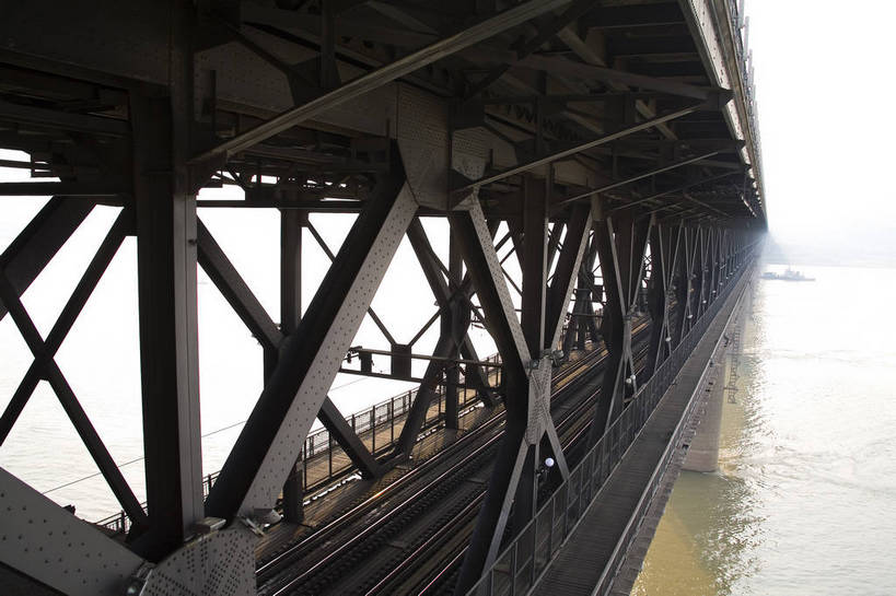 横图,室外,白天,旅游,度假,名胜古迹,城市风光,标志建筑,城市,大桥,道路,地标,建筑,武汉,中国,亚洲,遗迹,景观,交通,都市,古迹,文物,娱乐,建设,现代,古建筑,现代建筑,地标建筑,享受,休闲,旅游胜地,放松,运输,经济,长江大桥,长江,古文明,东亚,发展,湖北,武汉长江大桥,中华人民共和国,繁荣,进步,发达,旅行,bj174