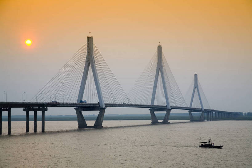 横图,室外,特写,白天,旅游,度假,名胜古迹,城市风光,标志建筑,城市,大桥,道路,地标,建筑,洞庭湖,中国,亚洲,遗迹,景观,斜拉桥,交通,都市,古迹,文物,娱乐,建设,现代,古建筑,现代建筑,地标建筑,享受,休闲,旅游胜地,放松,运输,经济,古文明,东亚,发展,湖南,岳阳,中华人民共和国,繁荣,进步,发达,旅行,洞庭湖大桥,bj174