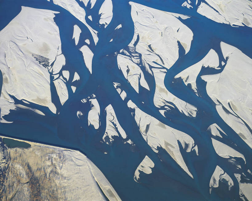 横图,俯视,航拍,彩色,室外,白天,旅游,湖泊,中国,亚洲,壮观,高山,景观,云,山峦,云雾,西藏,雅鲁藏布江,自然,远景,摄影,人文景观,雄伟,鸟瞰,东亚,地貌,中华人民共和国,世界屋脊,旅行,地质,bj174