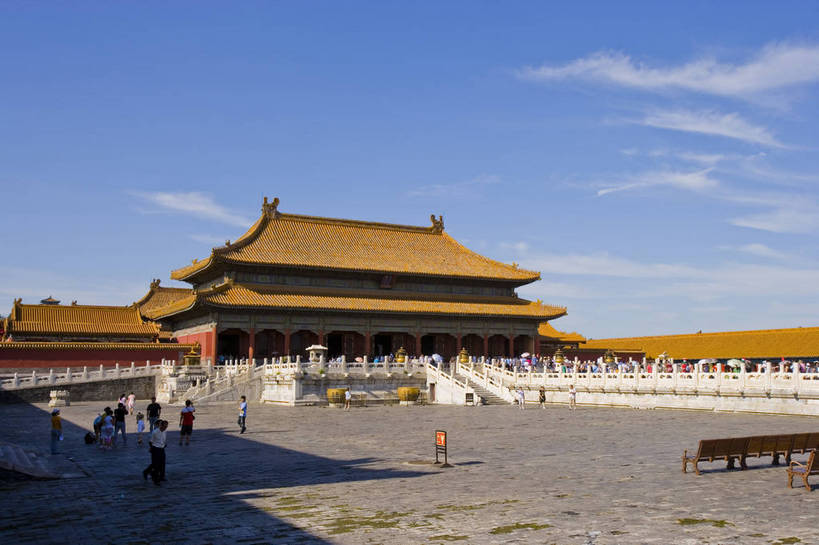 故宫,宫殿,栏杆,横图,彩色,室外,白天,旅游,度假,名胜古迹,标志建筑,地标,建筑,北京,中国,亚洲,风俗,遗迹,扶手,图片,文化遗产,建筑群,古典,古迹,历史,文化,文物,娱乐,建设,传统,古建筑,护栏,台阶,蓝天,紫禁城,享受,休闲,石阶,旅游胜地,放松,精神,摄影,古代建筑,皇帝,权威,象征,高贵,古文明,东亚,中华人民共和国,权力,统治,威严,权势,乾清宫,古代文明,制度,天子,九五之尊,圣上,统治者,陛下,官家,势力,旅行,传统文化,bj174