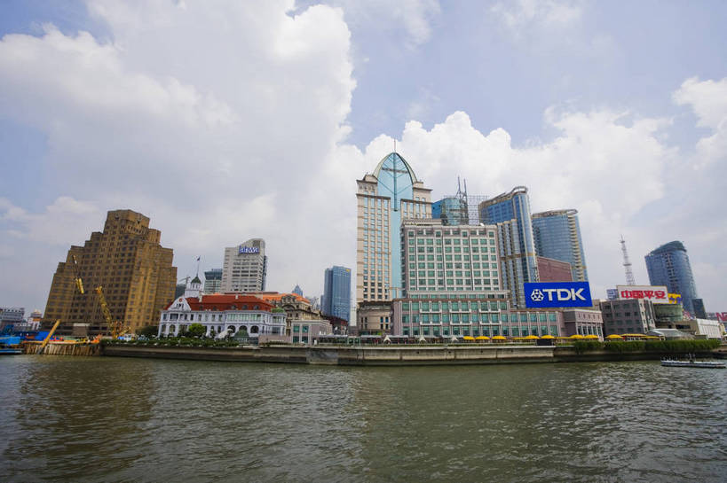 横图,彩色,室外,白天,河流,大厦,建筑,上海,中国,亚洲,黄浦江,白云,蓝天,外滩,摄影,申,黄浦区,东亚,中山东一路,上海市,中华人民共和国,沪,华东地区,大楼,黄埔滩,上海外滩,外黄埔滩,bj174