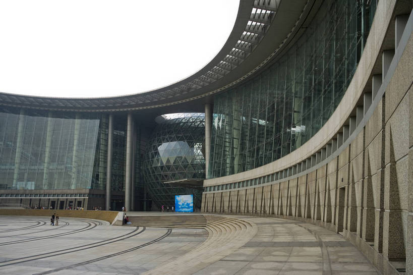 横图,彩色,室外,白天,草地,城市,大厦,建筑,上海,中国,亚洲,都市,现代,绿色,摄影,上海科技馆,东亚,中华人民共和国,大楼,bj174