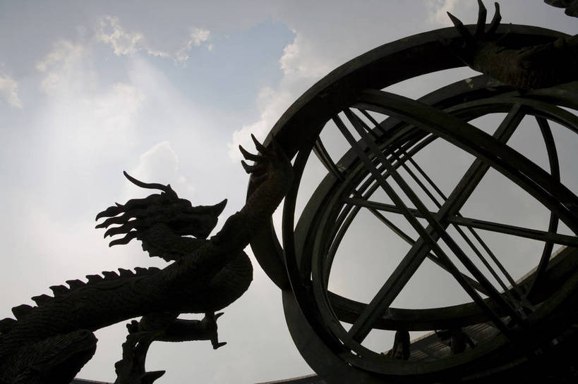 横图,彩色,室外,仰视,科技,雕塑,上海,中国,亚洲,龙,白云,蓝天,摄影,上海科技馆,中国文化,东亚,中华人民共和国,传统文化,bj174