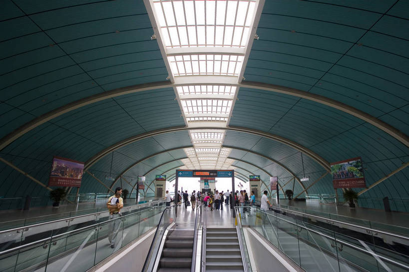 横图,彩色,室内,白天,车站,上海,中国,亚洲,乘客,扶梯,轨道,站台,交通,交通工具,摄影,磁悬浮,东亚,磁悬浮列车,中华人民共和国,bj174