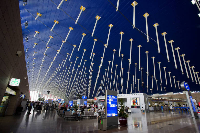 横图,彩色,室内,白天,飞机场,建筑,上海,中国,亚洲,交通,候机厅,大厅,旅客,浦东国际机场,浦东机场,航站楼,运输,摄影,东亚,中华人民共和国,bj174