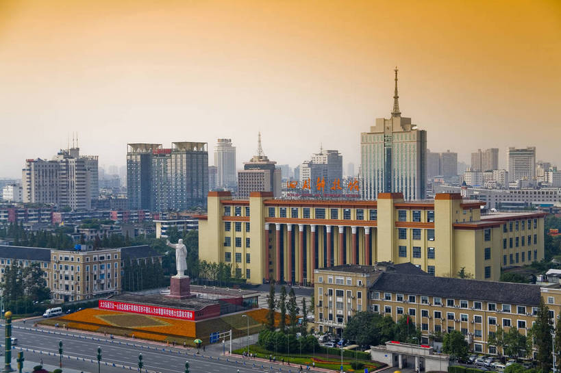 广场,横图,彩色,室外,白天,城市风光,中国,亚洲,景观,建筑群,现代建筑,摄影,四川省,城市广场,东亚,四川,成都,成都市,中华人民共和国,省会,西南地区,川,锦江区,天府广场,bj174