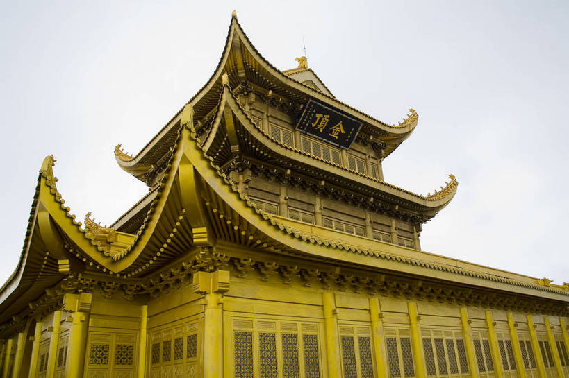 无人,横图,彩色,室外,白天,旅游,度假,名胜古迹,标志建筑,地标,建筑,峨眉山,中国,亚洲,遗迹,景观,文化遗产,建筑群,古典,古迹,文物,娱乐,建设,古建筑,金顶,享受,休闲,旅游胜地,放松,摄影,四川省,中国文化,古文明,东亚,中华人民共和国,旅行,bj174