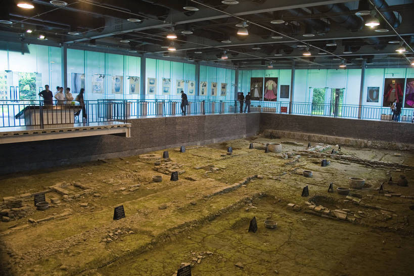 博物馆,横图,彩色,室内,白天,旅游,度假,名胜古迹,标志建筑,地标,建筑,中国,亚洲,遗迹,建筑群,古典,古迹,文物,娱乐,建设,古建筑,享受,休闲,旅游胜地,放松,摄影,四川省,古文明,东亚,成都,中华人民共和国,杜甫草堂,旅行,bj174