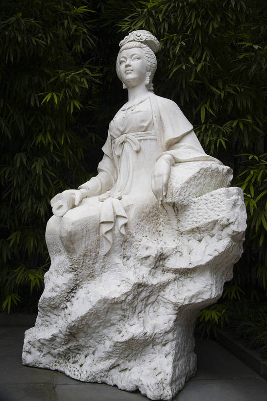 无人,竖图,彩色,室外,白天,树林,中国,亚洲,雕像,塑像,草丛,古典,历史,石雕,古代,美女,竖,摄影,四川省,东亚,成都,中华人民共和国,古远,bj174