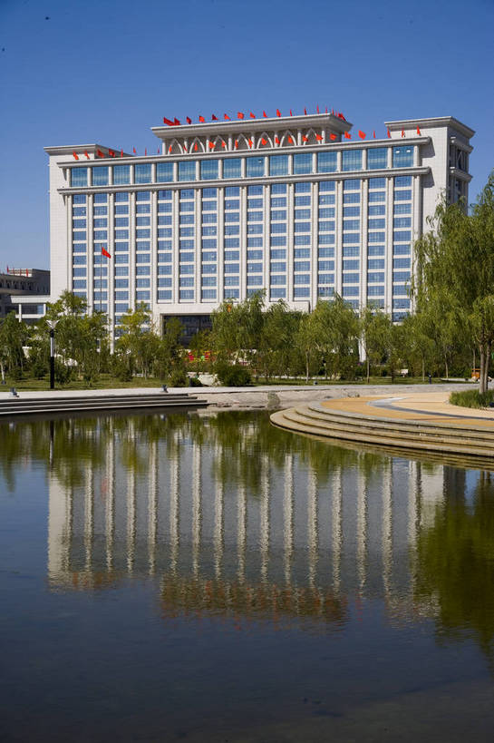 无人,广场,竖图,彩色,室外,特写,白天,旅游,度假,美景,城市风光,城市,建筑,中国,亚洲,景观,水池,娱乐,现代建筑,人民广场,享受,休闲,景色,放松,竖,摄影,东亚,宁夏,银川,中华人民共和国,旅行,bj174