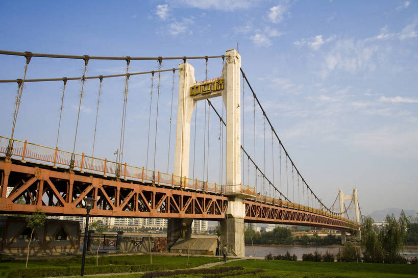 横图,彩色,室外,白天,旅游,度假,美景,城市风光,城市,建筑,黄河,中国,亚洲,景观,建筑群,桥,娱乐,铁桥,享受,休闲,景色,放松,摄影,东亚,甘肃,甘肃省,中华人民共和国,省会,西北地区,兰州,兰州市,甘,旅行,处女桥,中立桥,bj174