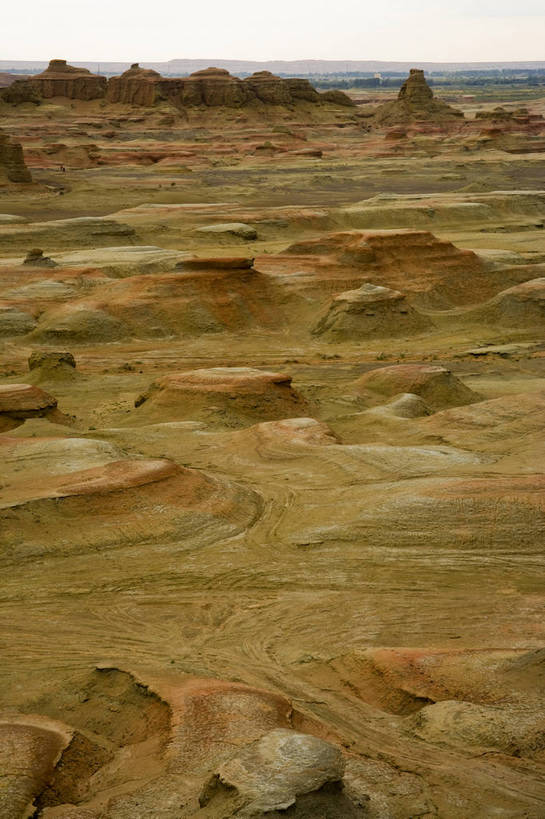 无人,竖图,彩色,室外,特写,白天,旅游,度假,名胜古迹,峡谷,标志建筑,地标,建筑,中国,亚洲,遗迹,古迹,文物,娱乐,建设,古建筑,自然,奇石,享受,休闲,旅游胜地,放松,竖,摄影,自然风光,古文明,东亚,地貌,魔鬼城,新疆,乌尔禾风城,克拉玛依,中华人民共和国,新疆维吾尔自治区,西北地区,克拉玛依市,石头城,旅行,准噶尔,准噶尔盆地,地质,新,bj174