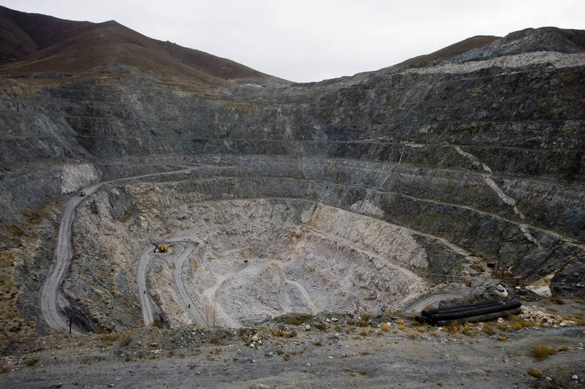 无人,公园,横图,彩色,室外,白天,旅游,度假,名胜古迹,山,标志建筑,地标,建筑,中国,亚洲,遗迹,景观,古迹,文物,娱乐,建设,古建筑,自然,享受,休闲,旅游胜地,放松,摄影,矿山,矿产,矿物,自然风光,古文明,东亚,新疆,石钟山,阿勒泰地区,伊犁,中华人民共和国,新疆维吾尔自治区,西北地区,阿勒泰,阿勒泰市,伊犁哈萨克自治州,旅行,新,富蕴,富蕴县,可可托海国家地质公园,青河县,清河,bj174