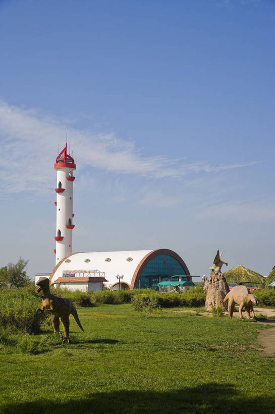 无人,公园,竖图,彩色,室外,白天,旅游,度假,名胜古迹,标志建筑,地标,建筑,中国,亚洲,入口,遗迹,大门,古迹,文物,娱乐,建设,古建筑,享受,休闲,旅游胜地,放松,竖,摄影,古文明,东亚,宁夏,银川,中华人民共和国,西北地区,宁夏回族自治区,宁,石嘴山,石嘴山市,旅行,沙湖,沙湖生态旅游区,平罗,平罗县,bj174