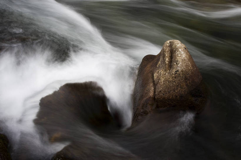 无人,公园,横图,彩色,室外,白天,旅游,度假,石头,名胜古迹,标志建筑,地标,建筑,中国,亚洲,遗迹,景观,水潭,古迹,文物,娱乐,建设,古建筑,自然,溪水,享受,休闲,旅游胜地,放松,摄影,自然风光,古文明,东亚,新疆,石钟山,阿勒泰地区,伊犁,中华人民共和国,新疆维吾尔自治区,西北地区,阿勒泰,阿勒泰市,伊犁哈萨克自治州,溪,旅行,新,富蕴,富蕴县,可可托海国家地质公园,青河县,清河,bj174