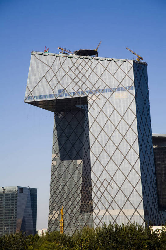 无人,竖图,彩色,室外,白天,旅游,度假,商务,名胜古迹,城市风光,标志建筑,大厦,地标,建筑,北京,中国,亚洲,遗迹,首都,古迹,文物,娱乐,建设,古建筑,蓝天,享受,休闲,旅游胜地,放松,竖,金融,摄影,城市建筑,经济,贸易,古文明,东亚,中华人民共和国,北京市,京,北平,华北地区,旅行,商业,北京CBD,北京商务中心区,中国北京大北窑,中央电视台,bj174