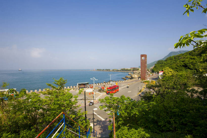 横图,彩色,室外,白天,旅游,度假,名胜古迹,城市风光,标志建筑,地标,建筑,台湾,中国,亚洲,遗迹,海湾,古迹,文物,娱乐,建设,古建筑,蓝天,享受,休闲,旅游胜地,放松,摄影,海滨,度假村,古文明,东亚,高雄市,港澳台,中华人民共和国,台湾省,高雄,海,旅行,台,西子湾,bj174