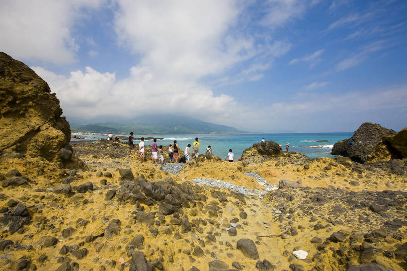 公园,横图,彩色,室外,白天,旅游,度假,海浪,名胜古迹,标志建筑,地标,建筑,台湾,中国,亚洲,遗迹,海岸,海湾,古迹,文物,娱乐,建设,古建筑,蓝天,享受,休闲,旅游胜地,放松,摄影,海滨,古文明,东亚,三仙台,中华人民共和国,海,海滩,旅行,bj174