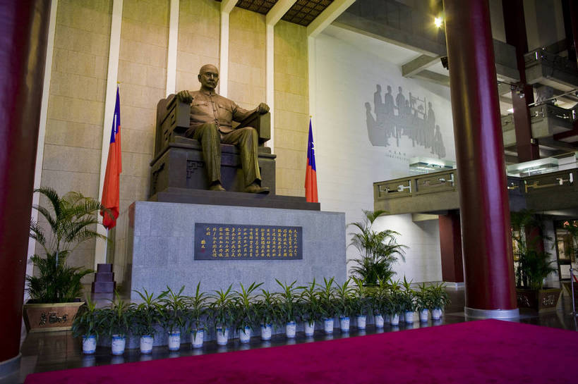 无人,横图,彩色,室内,白天,旅游,度假,名胜古迹,标志建筑,地标,建筑,雕塑,台湾,中国,亚洲,遗迹,雕像,纪念馆,古迹,文物,娱乐,建设,古建筑,享受,休闲,旅游胜地,放松,摄影,纪念,国民党,古文明,东亚,辛亥革命,孙中山,台北,国父纪念馆,中华人民共和国,政治家,革命家,历史人物,三民主义,孙文,孙逸仙,中山樵,伟人,旅行,bj174