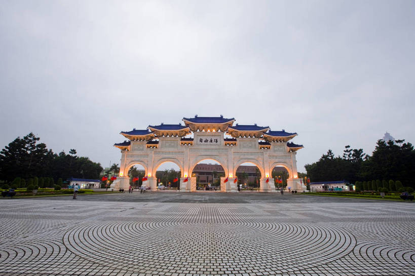 横图,彩色,室内,白天,旅游,度假,名胜古迹,标志建筑,地标,建筑,台湾,中国,亚洲,遗迹,牌楼,古迹,文物,娱乐,建设,古建筑,现代建筑,享受,休闲,旅游胜地,放松,摄影,蒋介石,蒋介石纪念堂,中正纪念堂,总统,古文明,东亚,台北,港澳台,中华人民共和国,省会,台北市,台湾省,蒋公纪念堂,中正区,旅行,校长,台,委员长,志清,瑞元,蒋中正,bj174