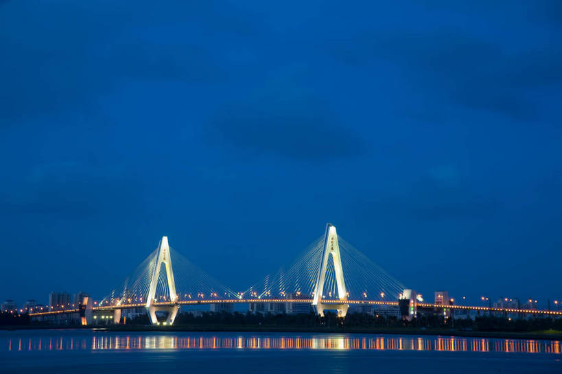 无人,横图,彩色,室外,特写,旅游,城市风光,大桥,建筑,夜景,中国,亚洲,景观,桥,灯光,跨海大桥,现代建筑,海南,天空,灿烂,旅游胜地,摄影,海南省,海滨,东亚,中华人民共和国,华南地区,省会,海口,海口市,琼,旅行,海口世纪大桥,龙华区,世纪大桥,bj174