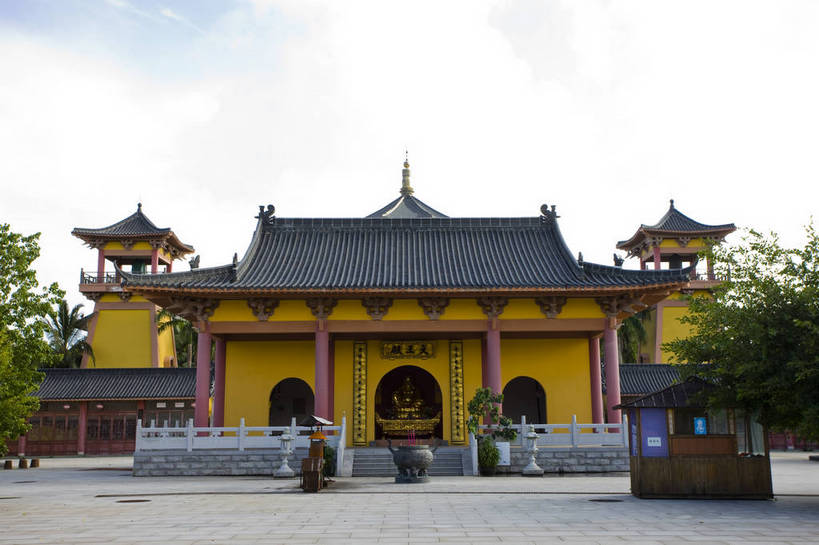 无人,寺庙,横图,彩色,室外,白天,旅游,门,标志建筑,地标,建筑,中国,亚洲,景观,建筑群,古典,建设,海南,天空,旅游胜地,摄影,海南省,中国文化,东亚,中华人民共和国,华南地区,琼,旅行,庙,传统文化,飞檐,博鳌,博鳌镇,琼东,琼海,琼海市,博鳌禅寺,bj174