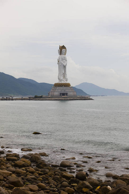 无人,竖图,彩色,室外,白天,旅游,雕塑,三亚,中国,亚洲,雕像,佛像,海岸,景观,佛,海南,天空,旅游胜地,竖,摄影,东亚,中华人民共和国,海,海滩,旅行,南山文化旅游区,bj174