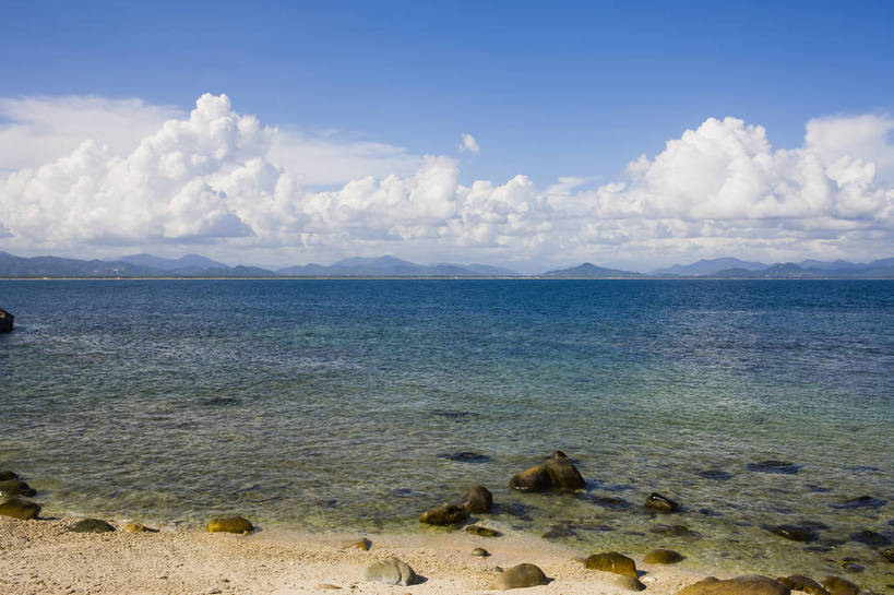 无人,横图,彩色,室外,白天,旅游,沙滩,三亚,中国,亚洲,云,海南,天空,自然,休闲,旅游胜地,摄影,风光,海滨,东亚,中华人民共和国,海,海滩,旅行,蜈支洲岛,bj174