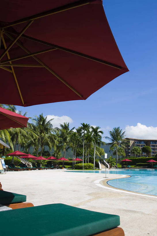 无人,竖图,彩色,室外,白天,旅游,树林,建筑,酒店,三亚,中国,亚洲,躺椅,景观,海湾,海南,天空,休闲,旅游胜地,竖,摄影,海南省,度假村,东亚,三亚市,中华人民共和国,华南地区,琼,旅行,旅店,亚龙湾,亚龙湾国家旅游度假区,三亚凯莱度假酒店,bj174