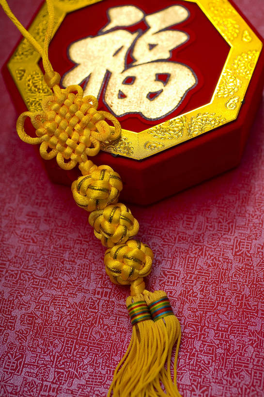 无人,竖图,彩色,室内,静物,中国,装饰,图片,艺术品,盒子,装饰品,两个,中国结,竖,摄影,礼品,中国文化,东亚,福,影棚拍摄,传统文化,bj174