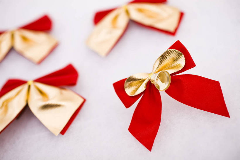 无人,横图,彩色,室内,静物,中国,许多,铃铛,图片,艺术品,很多,装饰品,蝴蝶结,多个,摄影,礼品,东亚,影棚拍摄,bj174