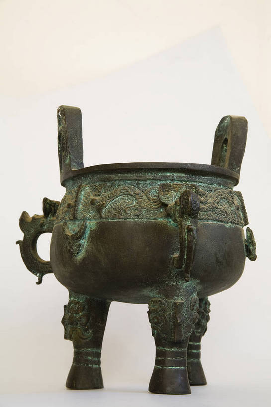 无人,竖图,彩色,室内,静物,中国,装饰,图片,香炉,艺术品,文物,装饰品,一个,竖,摄影,单个,鼎,中国文化,东亚,青铜器,影棚拍摄,传统文化,bj174