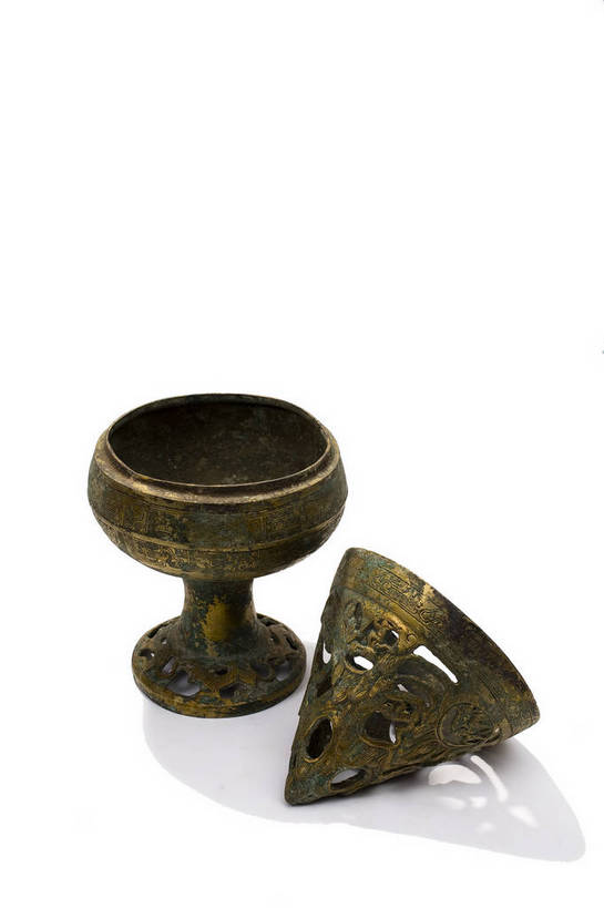 竖图,彩色,静物,中国,雕刻,图片,香炉,文化遗产,艺术品,历史,文物,装饰品,古代,一个,摄影,单个,古董,中国文化,东亚,熏香炉,青铜器,古远,古代文明,美术工艺,影棚拍摄,精油炉,香精炉,香熏炉,香薰炉,传统文化,bj174