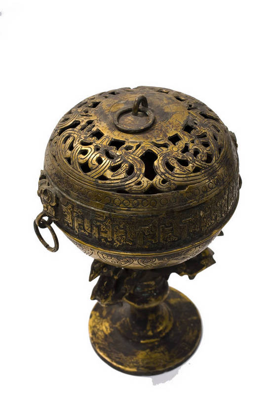 竖图,彩色,静物,中国,装饰,纹路,雕刻,图片,纹理,香炉,文化遗产,艺术品,历史,文物,装饰品,古代,一个,摄影,单个,古董,华丽,修饰,点缀,中国文化,东亚,肌理,衬托,美观,雅致,雅观,青铜器,古远,古代文明,美术工艺,影棚拍摄,传统文化,蟠龙纹,bj174