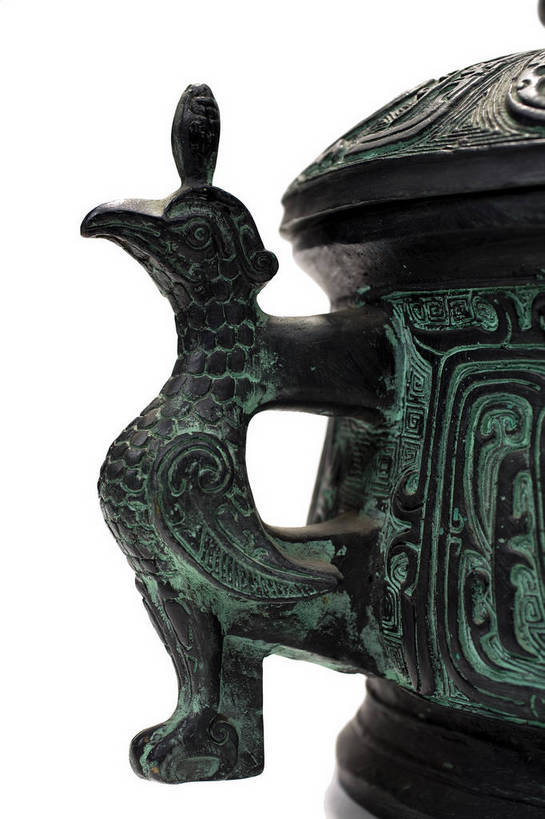 竖图,彩色,静物,金属制品,中国,金属,雕刻,图片,文化遗产,艺术品,历史,文物,装饰品,古代,一个,摄影,单个,古董,中国文化,东亚,青铜,青铜器,古远,古代文明,美术工艺,影棚拍摄,传统文化,青铜制品,簋,礼器,bj174