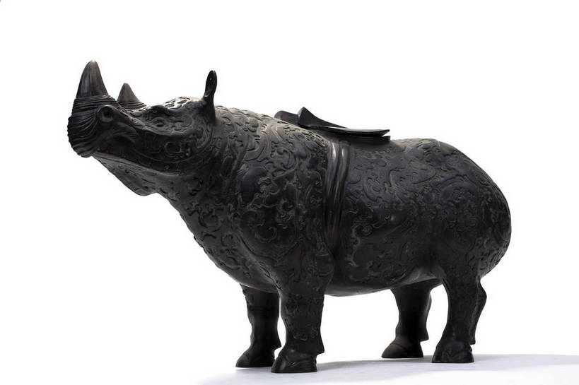 横图,彩色,静物,杯子,金属制品,中国,金属,雕刻,图片,文化遗产,艺术品,历史,文物,装饰品,古代,一个,酒杯,摄影,单个,古董,中国文化,樽,东亚,青铜,青铜器,古远,古代文明,美术工艺,影棚拍摄,传统文化,青铜制品,错金银云纹青铜犀尊,酒樽,错金银云纹铜犀尊,错金银云纹犀尊,青铜奇葩错金银云纹铜犀尊,青铜犀尊,bj174