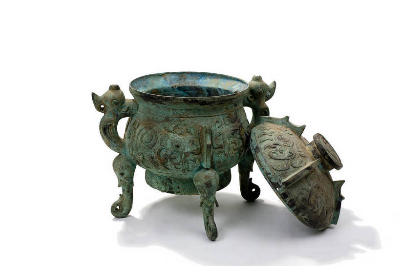 横图,彩色,静物,金属制品,中国,金属,雕刻,图片,文化遗产,艺术品,历史,文物,装饰品,古代,一个,摄影,单个,古董,中国文化,东亚,青铜,青铜器,古远,古代文明,美术工艺,影棚拍摄,传统文化,青铜制品,伯簋,bj174