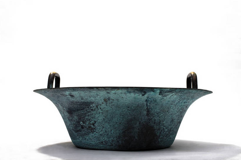 横图,彩色,静物,金属制品,中国,金属,盆,图片,文化遗产,艺术品,历史,文物,装饰品,古代,一个,容器,脸盆,碗,摄影,单个,古董,储藏,储存,中国文化,东亚,青铜器,古远,古代文明,美术工艺,影棚拍摄,贮存,传统文化,龙洗,鱼洗,bj174