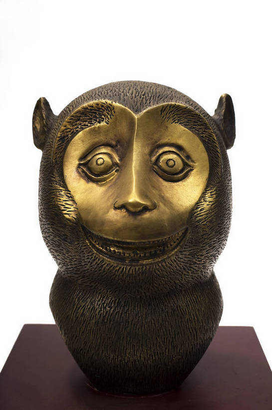 竖图,彩色,静物,雕塑,中国,艺术,装饰,雕刻,雕像,图片,文化遗产,艺术品,历史,文物,装饰品,古代,一个,工艺品,摄影,单个,古董,纪念,美术,中国文化,主题,陈列,东亚,功能,美学,青铜器,古远,古代文明,美术工艺,影棚拍摄,铜雕,传统文化,兽首,bj174