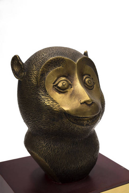 竖图,彩色,静物,雕塑,中国,艺术,装饰,雕刻,雕像,图片,文化遗产,艺术品,历史,文物,装饰品,古代,一个,工艺品,摄影,单个,古董,纪念,美术,中国文化,主题,陈列,东亚,功能,美学,青铜器,古远,古代文明,美术工艺,影棚拍摄,铜雕,传统文化,兽首,bj174