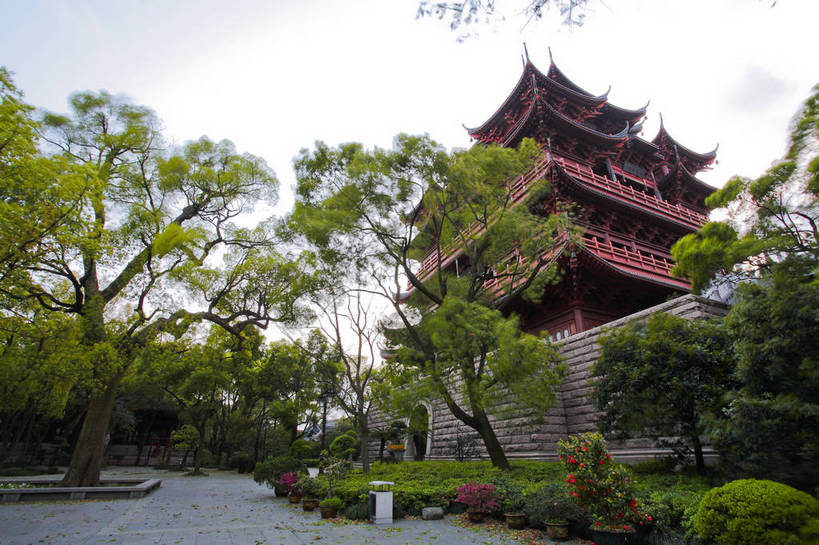 横图,彩色,室外,白天,旅游,度假,名胜古迹,标志建筑,地标,建筑,中国,亚洲,遗迹,图片,楼阁,建筑群,古典,古迹,文物,娱乐,建设,古建筑,浙江,树木,浙江省,享受,休闲,旅游胜地,放松,摄影,园林,杭州,中国文化,古文明,东亚,杭州市,中华人民共和国,华东地区,省会,浙,旅行,传统文化,城隍阁,城隍山,杭州西湖风景名胜区,吴山,吴山城隍阁,吴山天风,西湖风景区,bj174