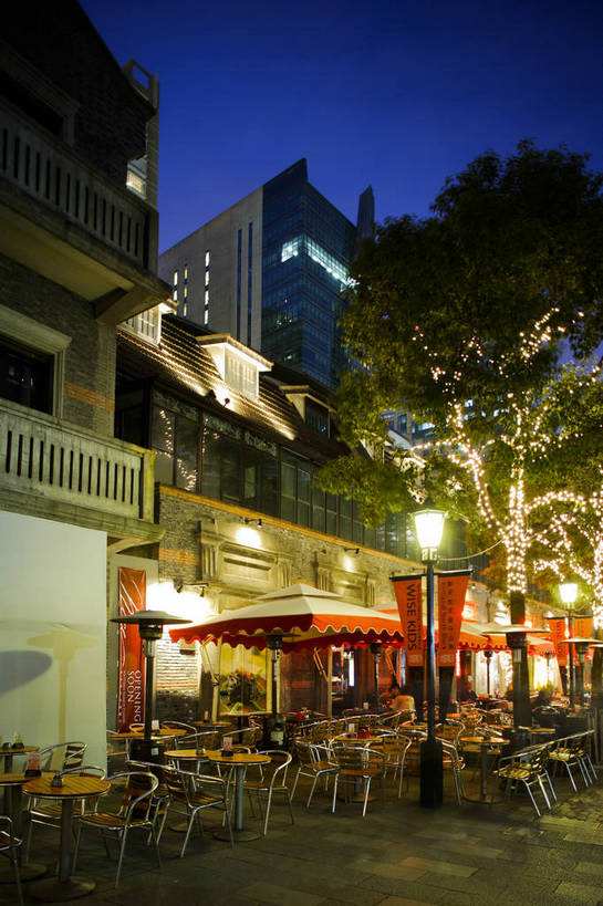 酒吧,竖图,彩色,室外,旅游,度假,美景,名胜古迹,标志建筑,道路,地标,建筑,街道,路,夜景,公路,上海,中国,遗迹,图片,景观,建筑群,灯光,交通,古典,古迹,文物,娱乐,建设,古建筑,商业街,老建筑,石库门,享受,休闲,旅游胜地,景色,放松,摄影,新天地,茶座,古文明,东亚,灯火辉煌,马路,旅行,酒吧间,酒馆,bj174