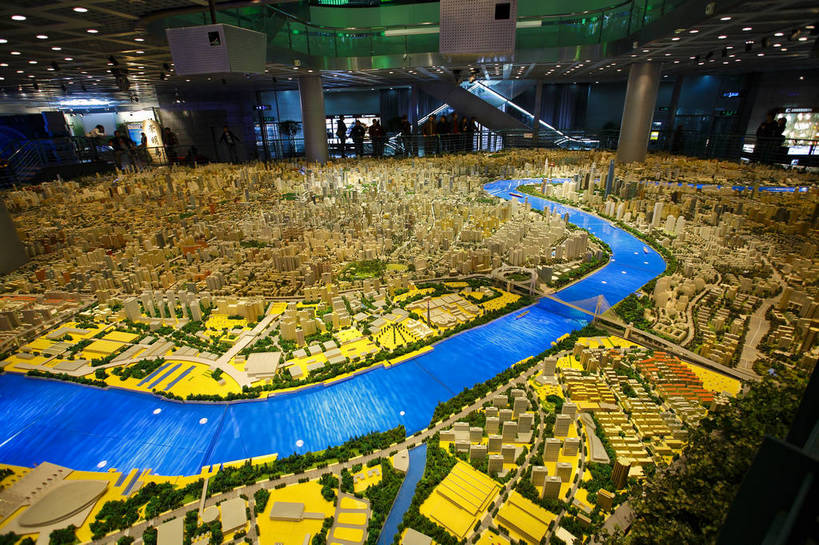 横图,彩色,室内,白天,旅游,度假,名胜古迹,标志建筑,地标,建筑,上海,中国,亚洲,遗迹,立体,空间,图片,图纸,设计图,古迹,文物,娱乐,建设,古建筑,模型,人民广场,享受,休闲,旅游胜地,放松,规划,摄影,上海城市规划馆,申,公共设施,工程图,草图,蓝图,参观,黄浦区,古文明,东亚,上海城市规划展示馆,上海市,中华人民共和国,沪,华东地区,直观,建筑模型,建筑设计,上海人民广场,设计,上海城市规划展览馆,bj174