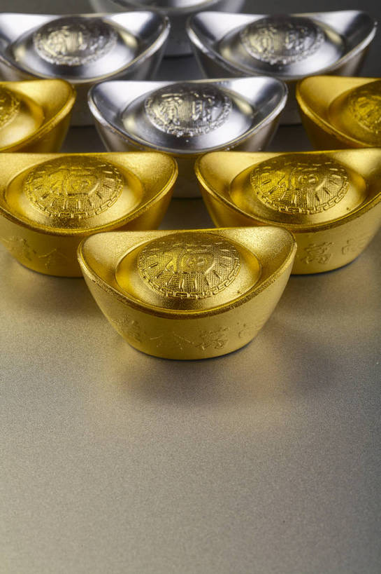 竖图,彩色,背景,爱情,奢侈,钱,静物,银,珠宝,中国,许多,金属,图片,纹理,文化遗产,艺术品,很多,装饰品,多个,财富,摄影,金元宝,昂贵,贵重,中国文化,坚定,信念,东亚,贵金属,约定,白银,宝贵,美术工艺,影棚拍摄,元宝,传统文化,bj174