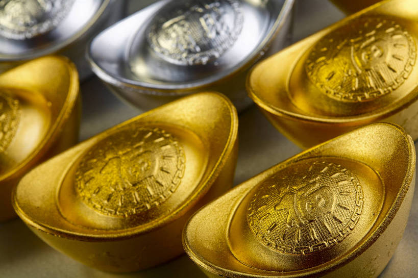 横图,彩色,背景,爱情,奢侈,钱,静物,银,珠宝,中国,许多,金属,图片,纹理,文化遗产,艺术品,很多,装饰品,多个,财富,摄影,金元宝,昂贵,贵重,中国文化,坚定,信念,东亚,贵金属,约定,白银,宝贵,美术工艺,影棚拍摄,元宝,传统文化,bj174